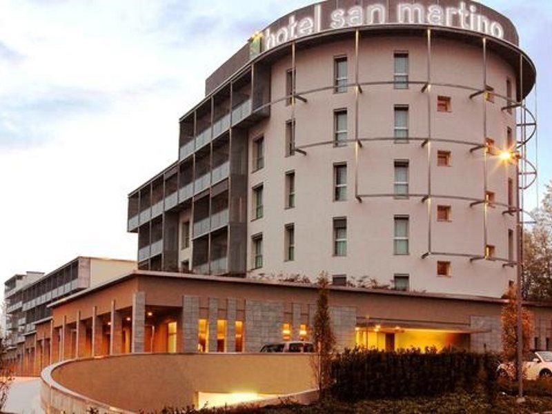 Hsm Hotel San Martino Garbagnate Monastero Luaran gambar
